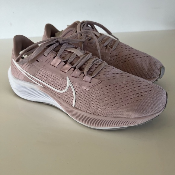 Nike Air Light Pink Nike Air Zoom Pegasus 38 Running Shoe Size 8.5 - Picture 1 of 14